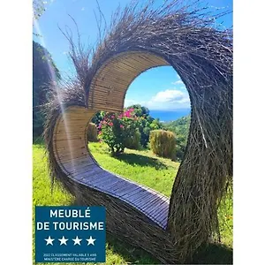 Hébergement de vacances 4 étoiles, La Vieille Sucrerie St Claude Guadeloupe, Jacuzzi Privatif, Vue Exceptionnelle Sur La Des Caraïbes